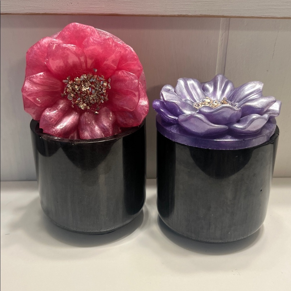 Pick (1) Elegant Purple Poppy Jar - Picture 1 of 8